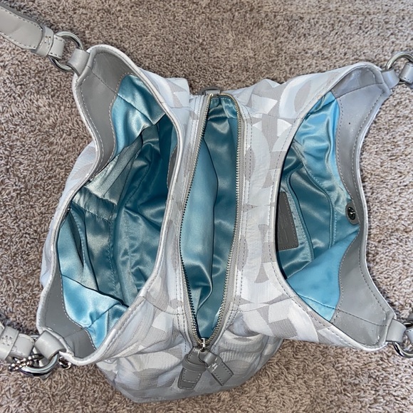 Authentic Coach purse - Picture 3 of 6